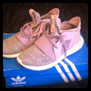 Adidas Tubular Defiant